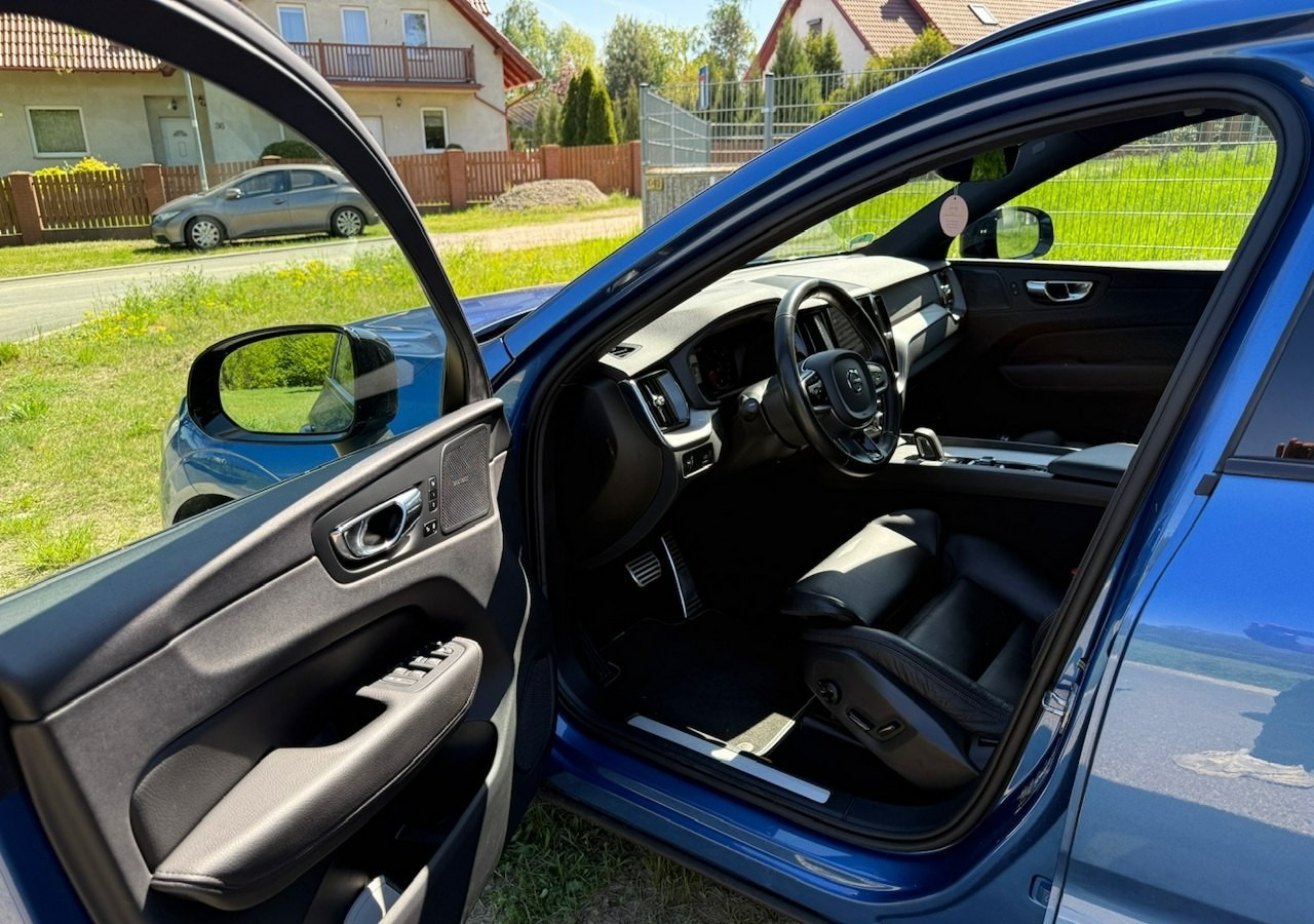 Внедорожник Volvo XC60 II XC60 R-design 2.0D5 235KM Automat Navi Kamery360 Panorama HAK Harman: фото 9