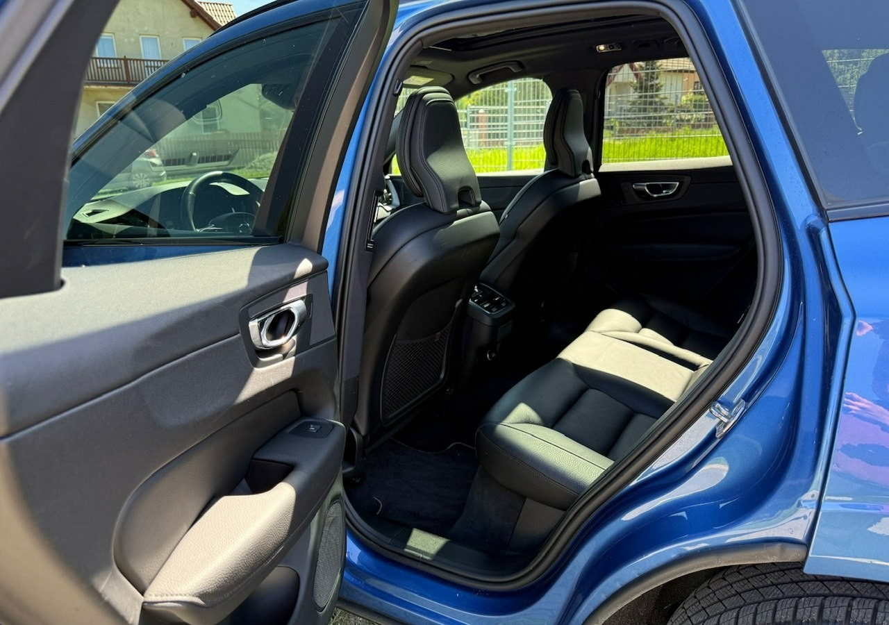 Внедорожник Volvo XC60 II XC60 R-design 2.0D5 235KM Automat Navi Kamery360 Panorama HAK Harman: фото 19