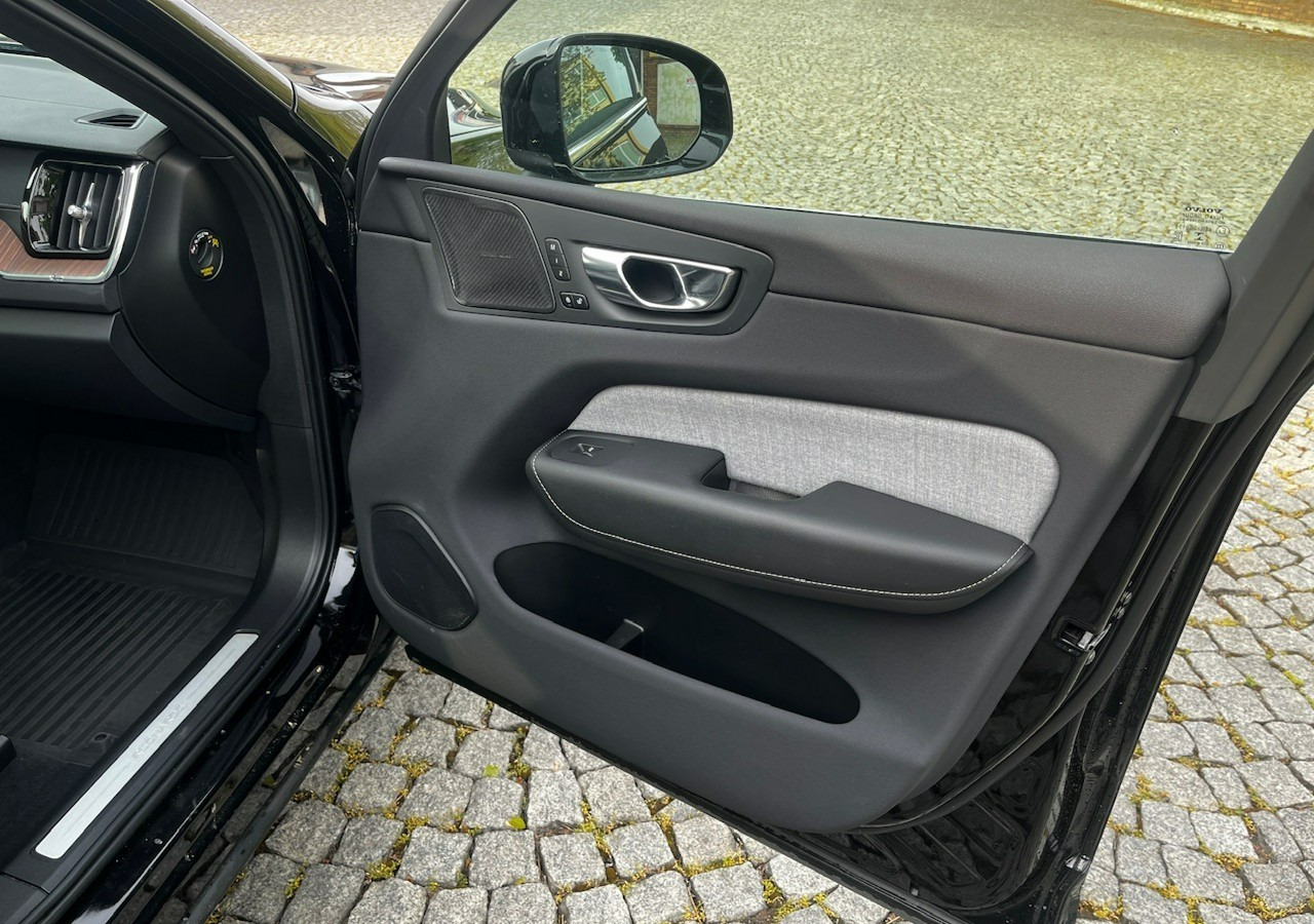 Внедорожник Volvo XC60 II XC60 Recharge Hybryda Plug-in 2.0T8 390KM Inscription Faktura Vat 23: фото 12