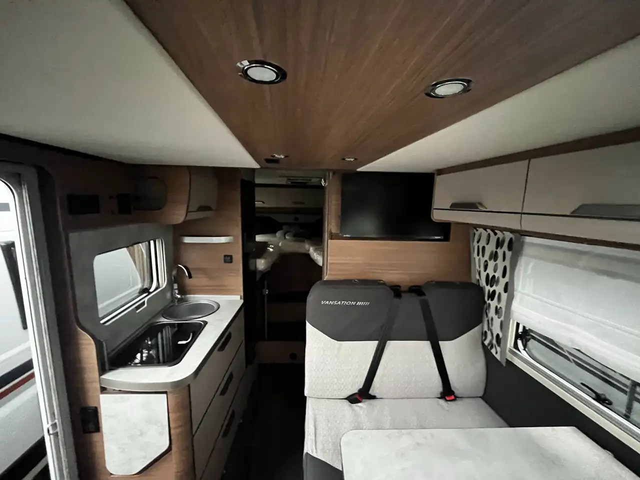 Новый Полуинтегрированный автодом Knaus VAN WAVE 640 MEG VANSATION: фото 28 Новый Полуинтегрированный автодом Knaus VAN WAVE 640 MEG VANSATION: фото 28