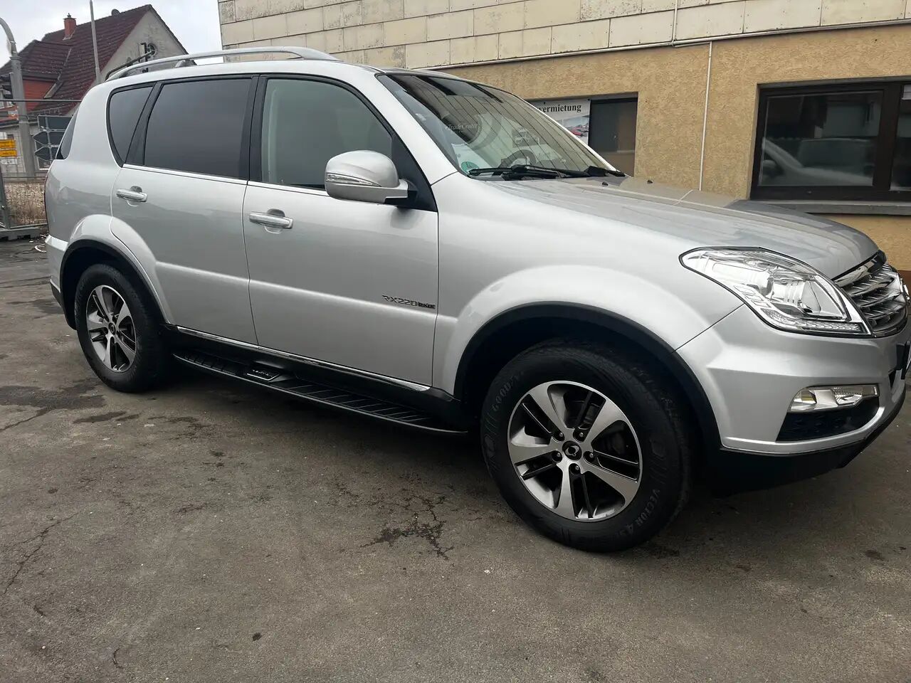 SsangYong Rexton SsangYong Rexton Rexton 2.2 TD 4x4|AUTOM|7SITZ - Внедорожник: фото 3 SsangYong Rexton SsangYong Rexton Rexton 2.2 TD 4x4|AUTOM|7SITZ - Внедорожник: фото 3