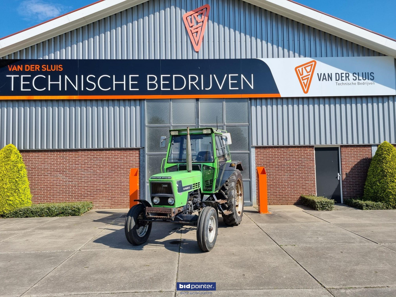 Deutz-Fahr 7207C - Трактор: фото 3 Deutz-Fahr 7207C - Трактор: фото 3