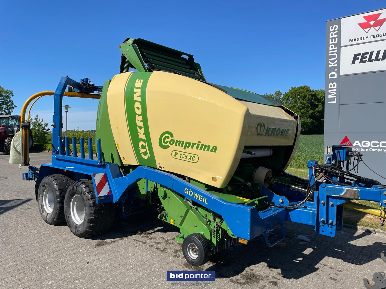 Krone Comprima F 155 XC - Пресс-подборщик рулонный: фото 1 Krone Comprima F 155 XC - Пресс-подборщик рулонный: фото 1