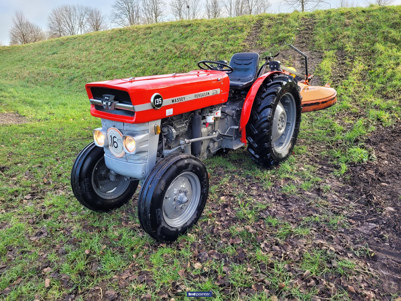 Massey Ferguson 135 smalspoor trekker - Трактор: фото 4 Massey Ferguson 135 smalspoor trekker - Трактор: фото 4