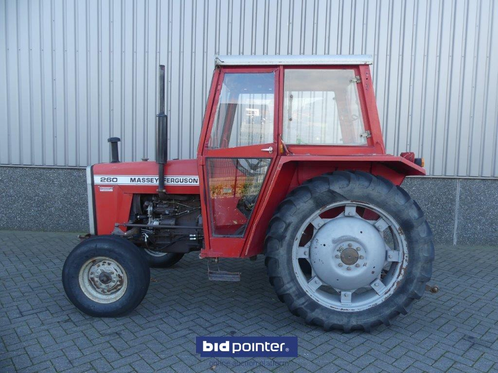 Massey Ferguson 260 with 4226 Hours and powersteering - Трактор: фото 3 Massey Ferguson 260 with 4226 Hours and powersteering - Трактор: фото 3