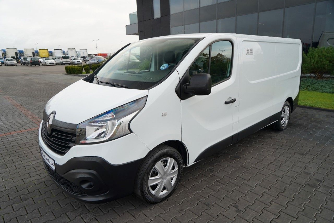 Renault TRAFIC / BLASZAK / ZABUDOWA WARSZTATOWA / MANUA - Легковой фургон: фото 2 Renault TRAFIC / BLASZAK / ZABUDOWA WARSZTATOWA / MANUA - Легковой фургон: фото 2