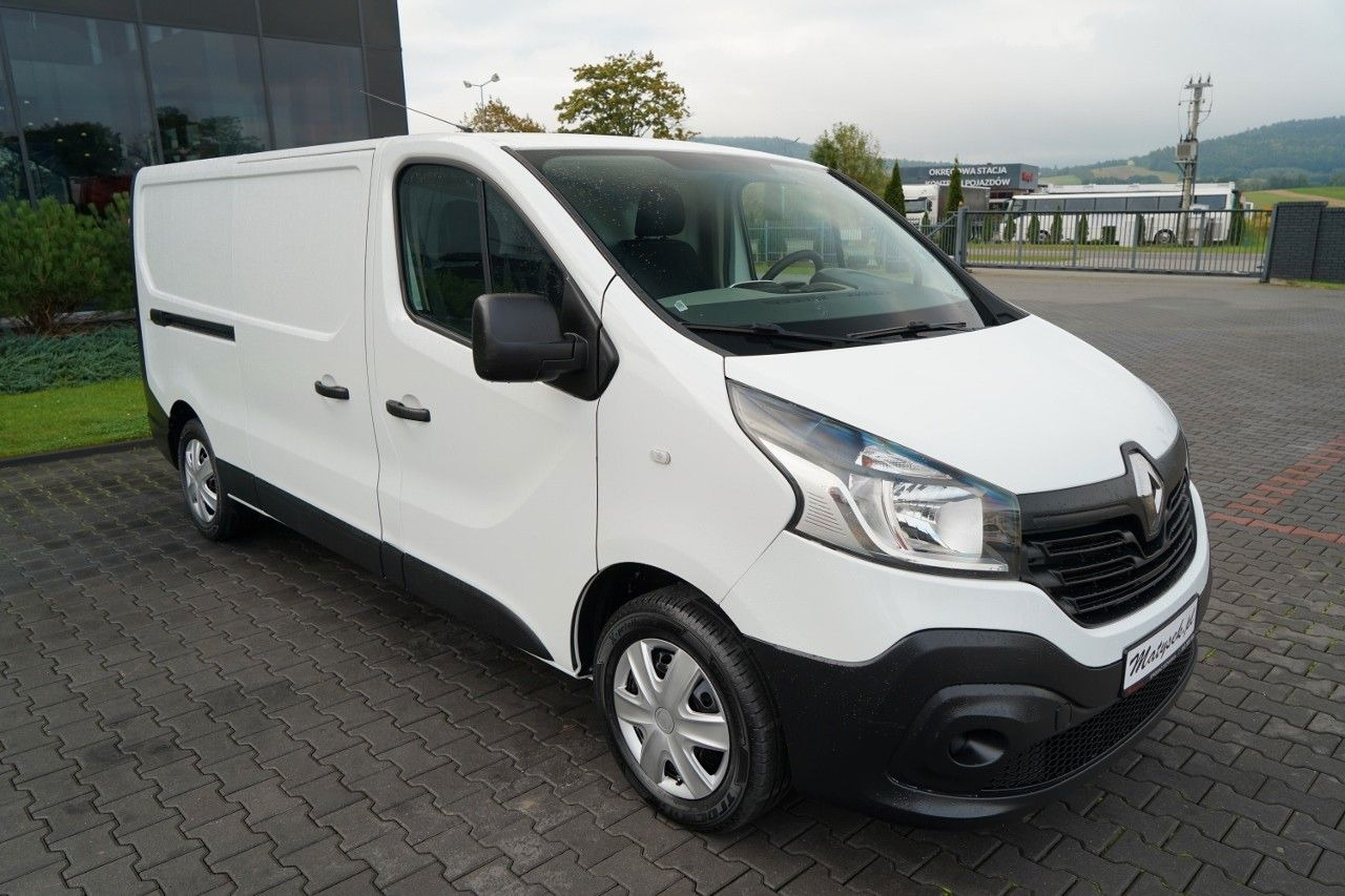 Renault TRAFIC / BLASZAK / ZABUDOWA WARSZTATOWA / MANUA - Легковой фургон: фото 4 Renault TRAFIC / BLASZAK / ZABUDOWA WARSZTATOWA / MANUA - Легковой фургон: фото 4