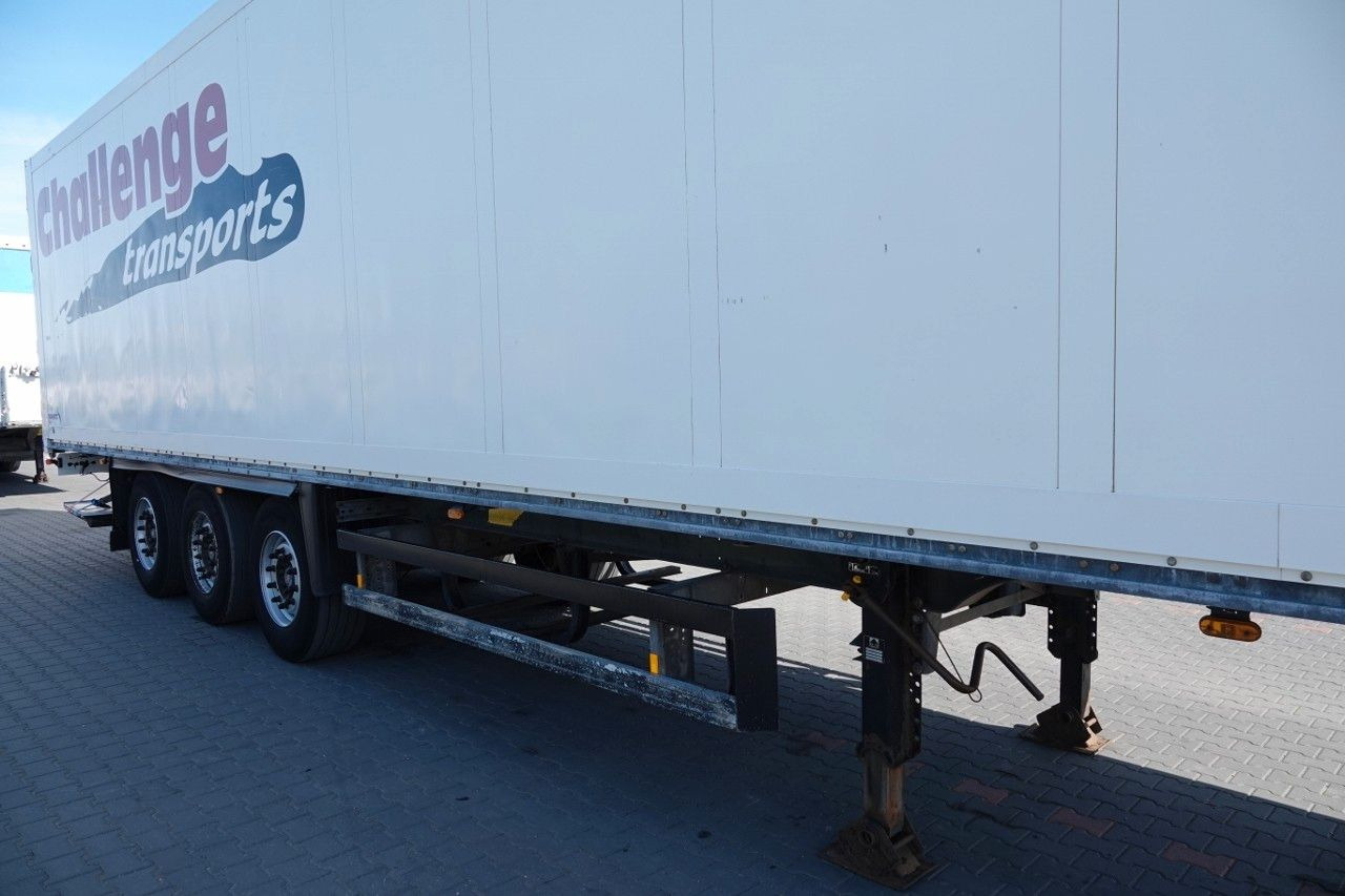 Schmitz Cargobull KONTENER KOFFER / WINDA MBB / SAF / SPROWADZONA - Полуприцеп-рефрижератор: фото 5 Schmitz Cargobull KONTENER KOFFER / WINDA MBB / SAF / SPROWADZONA - Полуприцеп-рефрижератор: фото 5