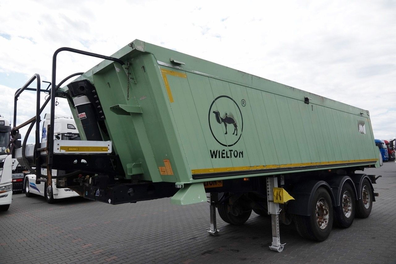 Schmitz Cargobull WYWROTKA 40 M3 / MULDA ALUMINIOWA / OŚ PODNOSZON - Самосвальный полуприцеп: фото 3 Schmitz Cargobull WYWROTKA 40 M3 / MULDA ALUMINIOWA / OŚ PODNOSZON - Самосвальный полуприцеп: фото 3