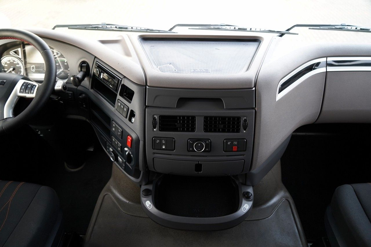 Тягач DAF XF 480 / SPACE CAB / RETARDER / OPONY 100%: фото 31