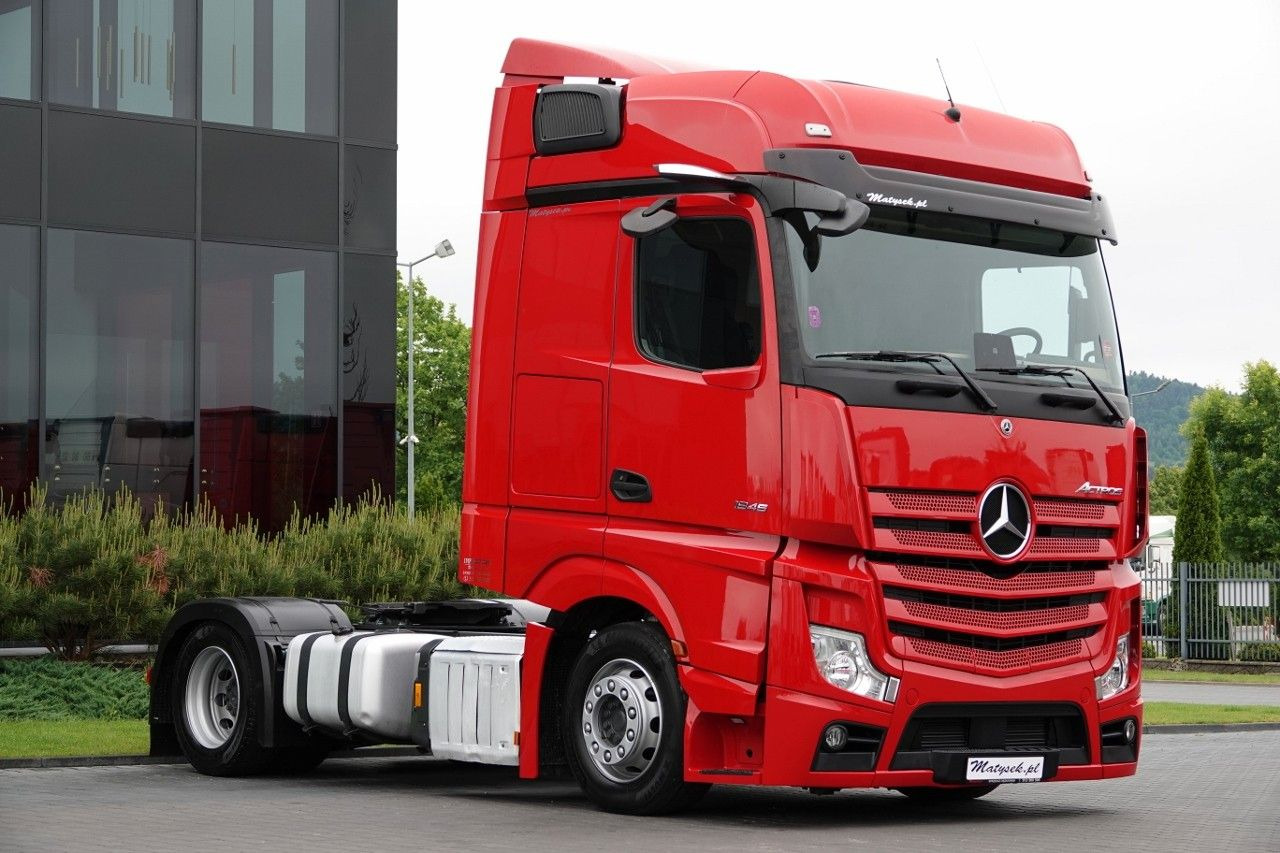 Mercedes-Benz ACTROS 1845 / LOW DECK / MEGA / BIG SPACE / PO K - Тягач: фото 4 Mercedes-Benz ACTROS 1845 / LOW DECK / MEGA / BIG SPACE / PO K - Тягач: фото 4