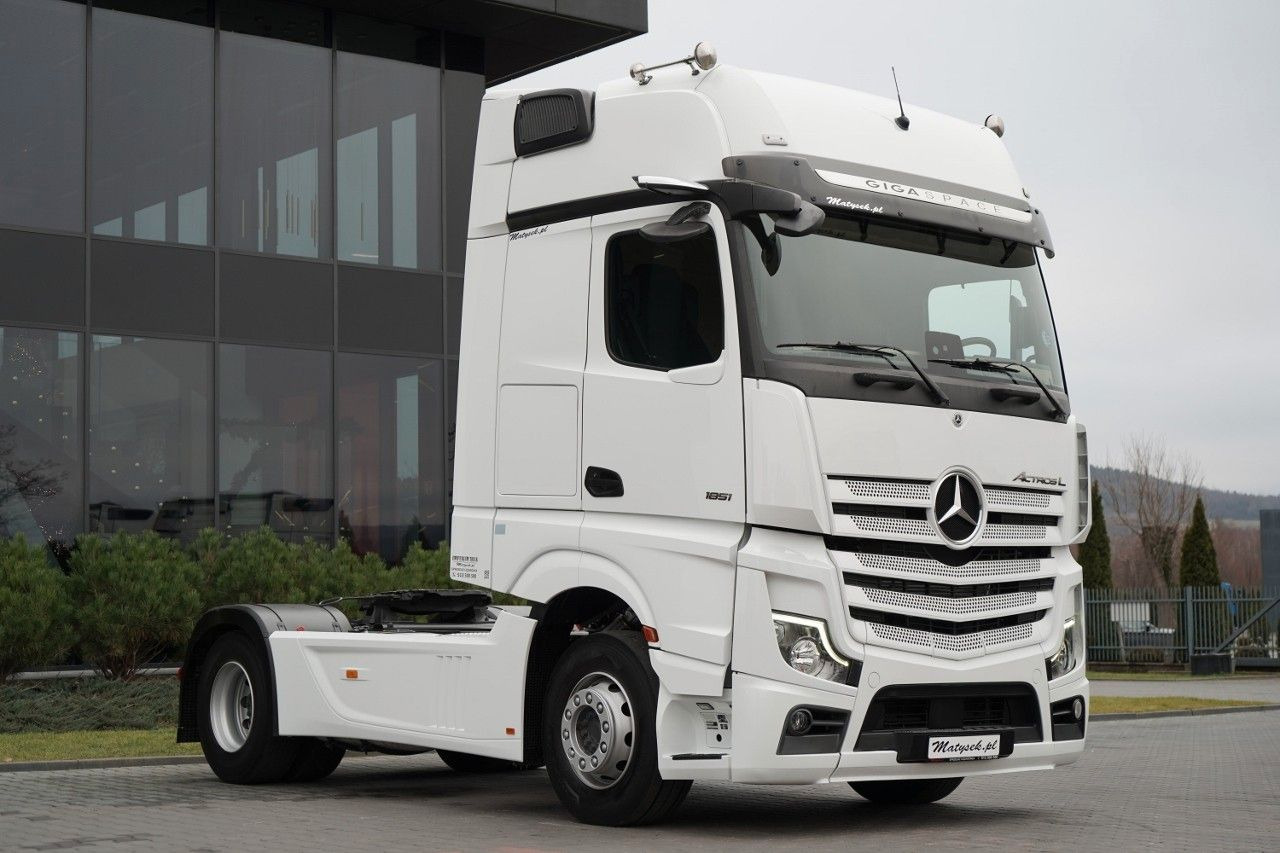 Mercedes-Benz ACTROS 1851 / RETARDER / GIGA SPACE / EURO 6 / - Тягач: фото 1 Mercedes-Benz ACTROS 1851 / RETARDER / GIGA SPACE / EURO 6 / - Тягач: фото 1
