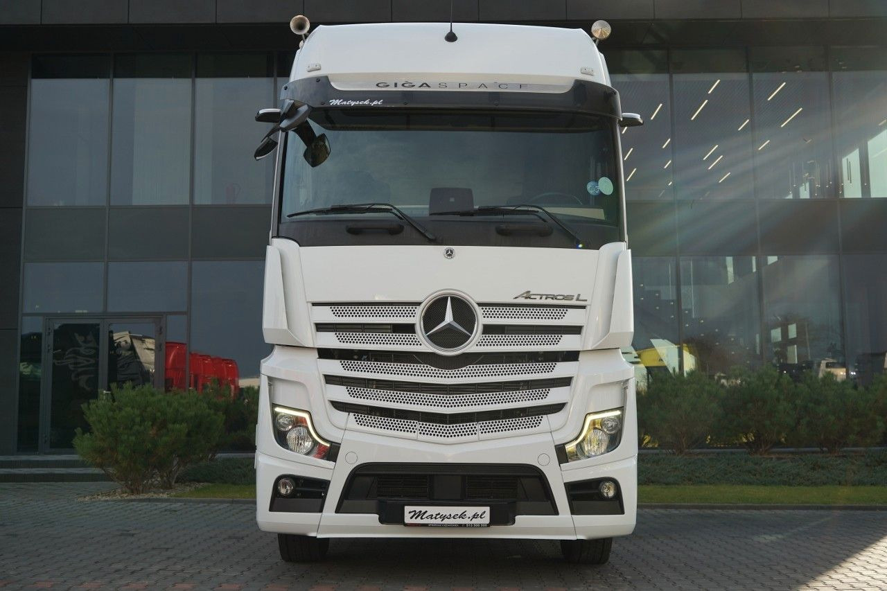 Mercedes-Benz ACTROS L 1851 / GIGA SPACE / RETARDER / 2022 R - Тягач: фото 3 Mercedes-Benz ACTROS L 1851 / GIGA SPACE / RETARDER / 2022 R - Тягач: фото 3