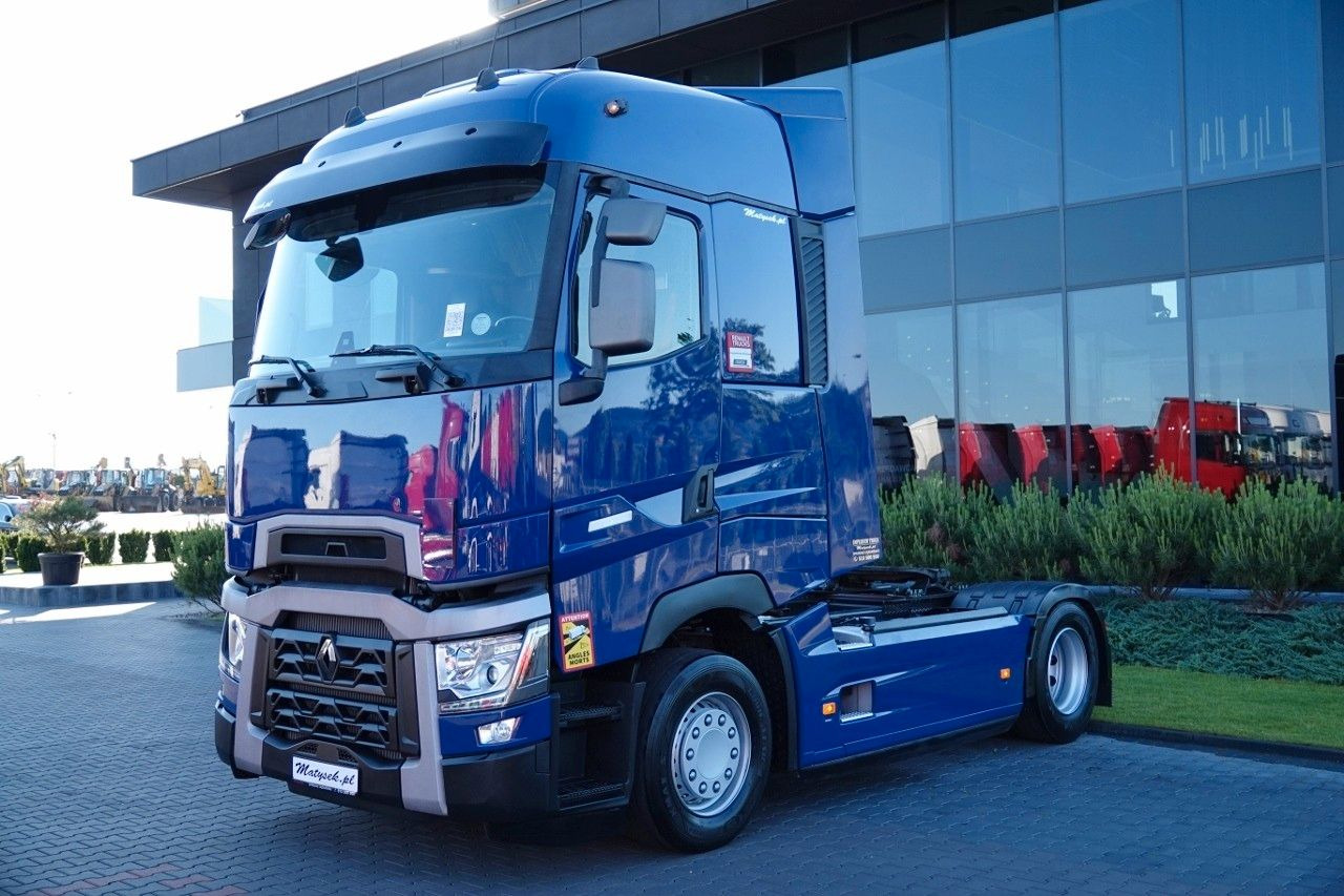 Renault T 520 / 13 L / RETARDER / I-PARK COOL / SKÓRY / Renault T 520 / 13 L / RETARDER / I-PARK COOL / SKÓRY / - Тягач: фото 2 Renault T 520 / 13 L / RETARDER / I-PARK COOL / SKÓRY / Renault T 520 / 13 L / RETARDER / I-PARK COOL / SKÓRY / - Тягач: фото 2