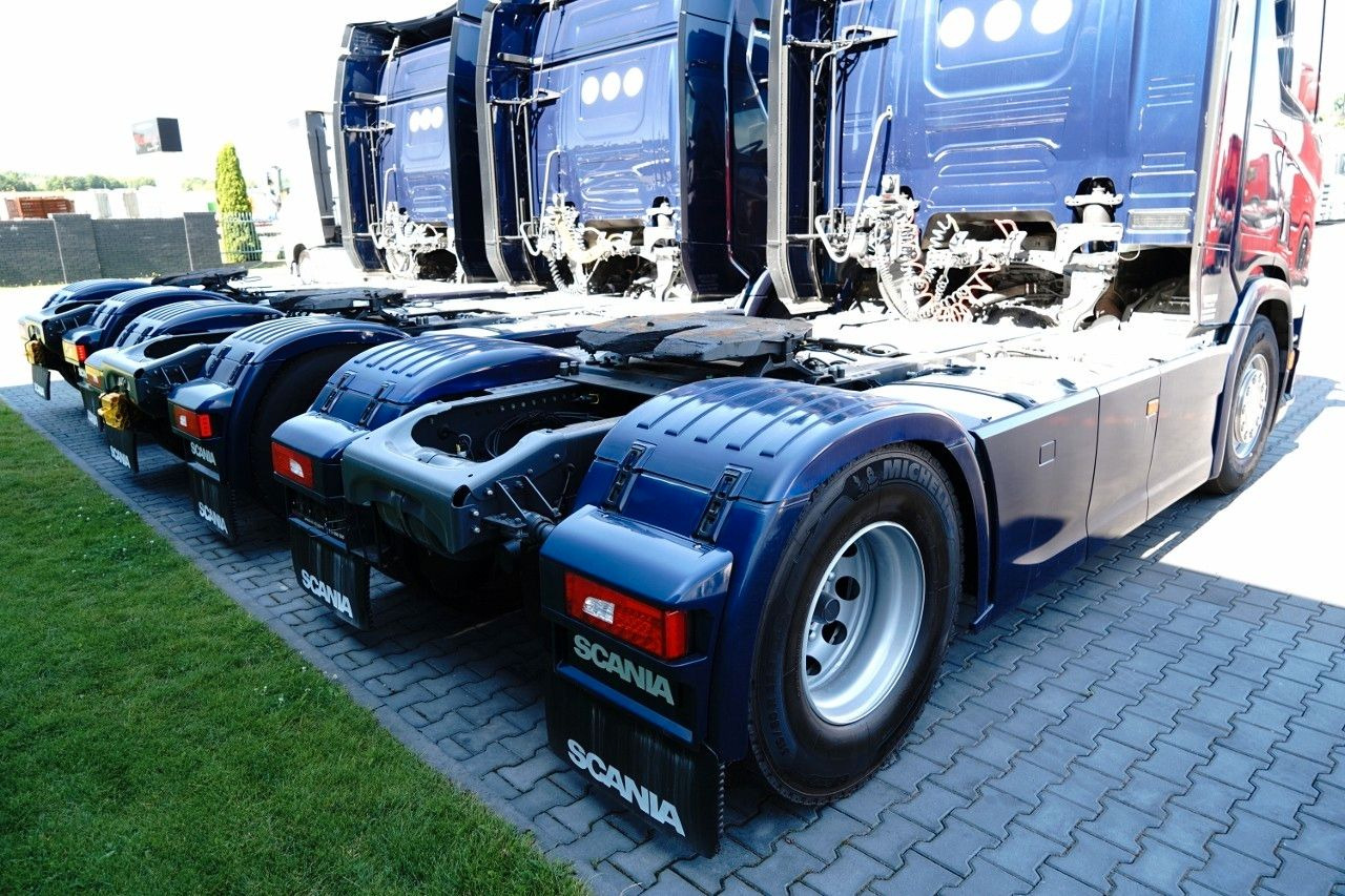 Тягач Scania R 450 / RETARDER  / NISKA KABINA / PO KONTRAKCI: фото 6 Тягач Scania R 450 / RETARDER  / NISKA KABINA / PO KONTRAKCI: фото 6