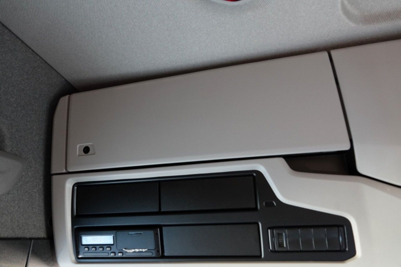 Тягач Scania R 450 / RETARDER  / NISKA KABINA / PO KONTRAKCI: фото 16 Тягач Scania R 450 / RETARDER  / NISKA KABINA / PO KONTRAKCI: фото 16