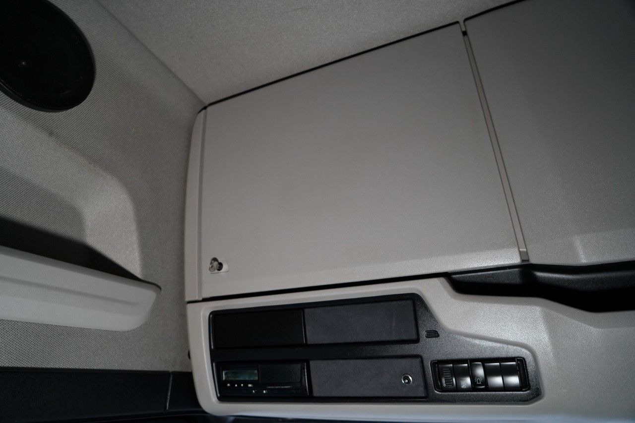 Тягач Scania S 500 / RETARDER / I-PARK COOL  / FULL AIRMATIC: фото 32 Тягач Scania S 500 / RETARDER / I-PARK COOL  / FULL AIRMATIC: фото 32