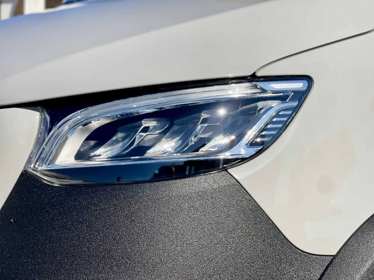 HYMER / ERIBA Cross Trail - Полуинтегрированный автодом: фото 4 HYMER / ERIBA Cross Trail - Полуинтегрированный автодом: фото 4