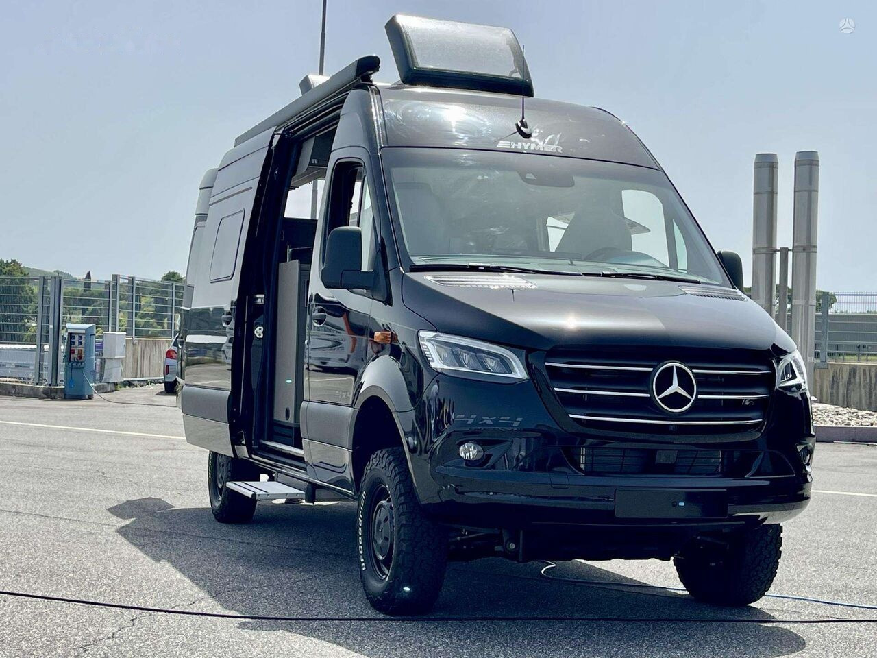 Hymer Grand Canyon S 4x4 - Кастенваген: фото 1 Hymer Grand Canyon S 4x4 - Кастенваген: фото 1