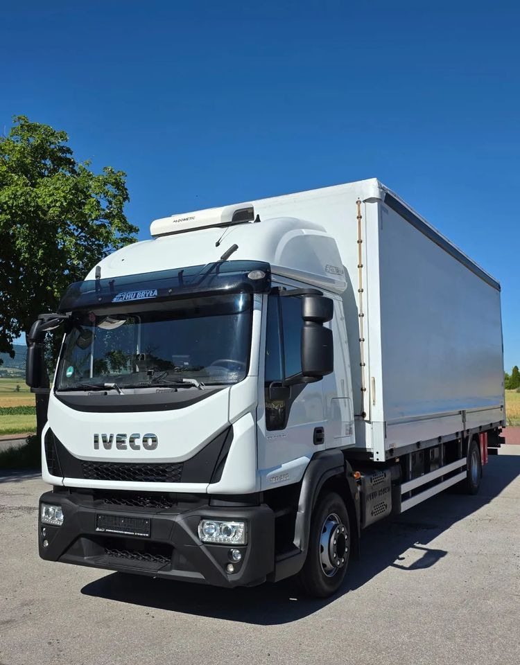 Iveco EUROCARGO 160E320/FIRANKA/WINDA/AUTOMAT/NISKI PRZEBIEG/E6/SPROWADZONY/PIERWSZY WŁAŚCICIEL - Тентованный грузовик: фото 1 Iveco EUROCARGO 160E320/FIRANKA/WINDA/AUTOMAT/NISKI PRZEBIEG/E6/SPROWADZONY/PIERWSZY WŁAŚCICIEL - Тентованный грузовик: фото 1