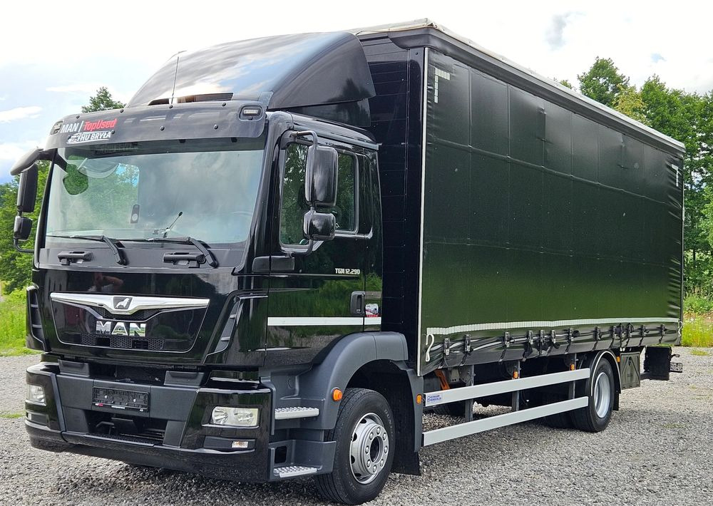 MAN TGM 12.290/15.290/E6/FIRANKA/BOCZNE DRZWI/BURTO-FIRANKA/18PALET/WINDA/NISKI PRZEBIEG/2018/CAŁY NA PODUSZKACH/SERWISOWANY - Тентованный грузовик: фото 1 MAN TGM 12.290/15.290/E6/FIRANKA/BOCZNE DRZWI/BURTO-FIRANKA/18PALET/WINDA/NISKI PRZEBIEG/2018/CAŁY NA PODUSZKACH/SERWISOWANY - Тентованный грузовик: фото 1
