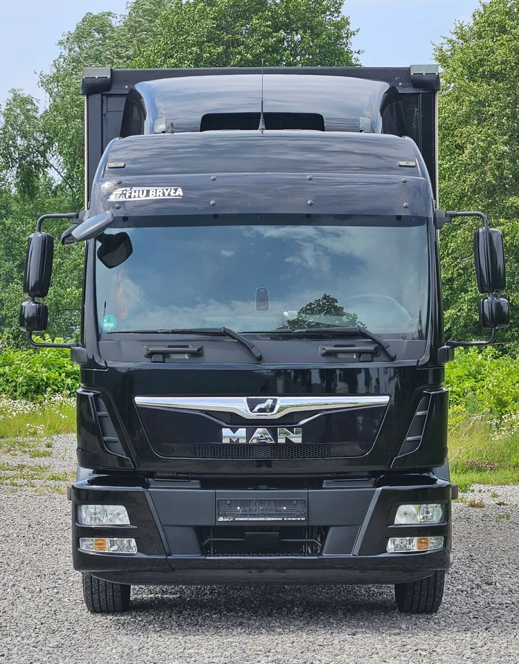 MAN TGM 15.290 / FIRANKA / 2019R / SPROWADZONY/ 7500 ŁADOWNOŚĆ / 18 PALET / E6 / JAK NOWY / WINDA / - Тентованный грузовик: фото 3 MAN TGM 15.290 / FIRANKA / 2019R / SPROWADZONY/ 7500 ŁADOWNOŚĆ / 18 PALET / E6 / JAK NOWY / WINDA / - Тентованный грузовик: фото 3