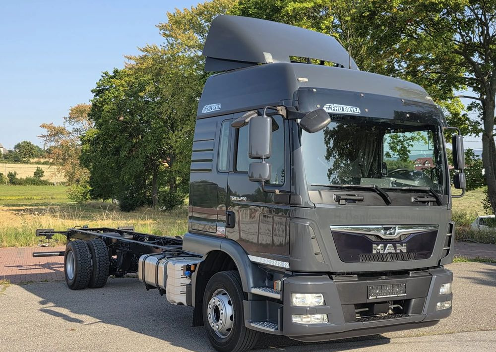 MAN TGM 15.290 / RAMA DO ZABUDOWY / AUTOMAT / SPROWADZONY / E6 / LIFT / ROZSTAW OSI 5.5M / LAWETA / POMOC DROGOWA / STAN BARDZO DOBRY/ - Грузовик-шасси: фото 1 MAN TGM 15.290 / RAMA DO ZABUDOWY / AUTOMAT / SPROWADZONY / E6 / LIFT / ROZSTAW OSI 5.5M / LAWETA / POMOC DROGOWA / STAN BARDZO DOBRY/ - Грузовик-шасси: фото 1