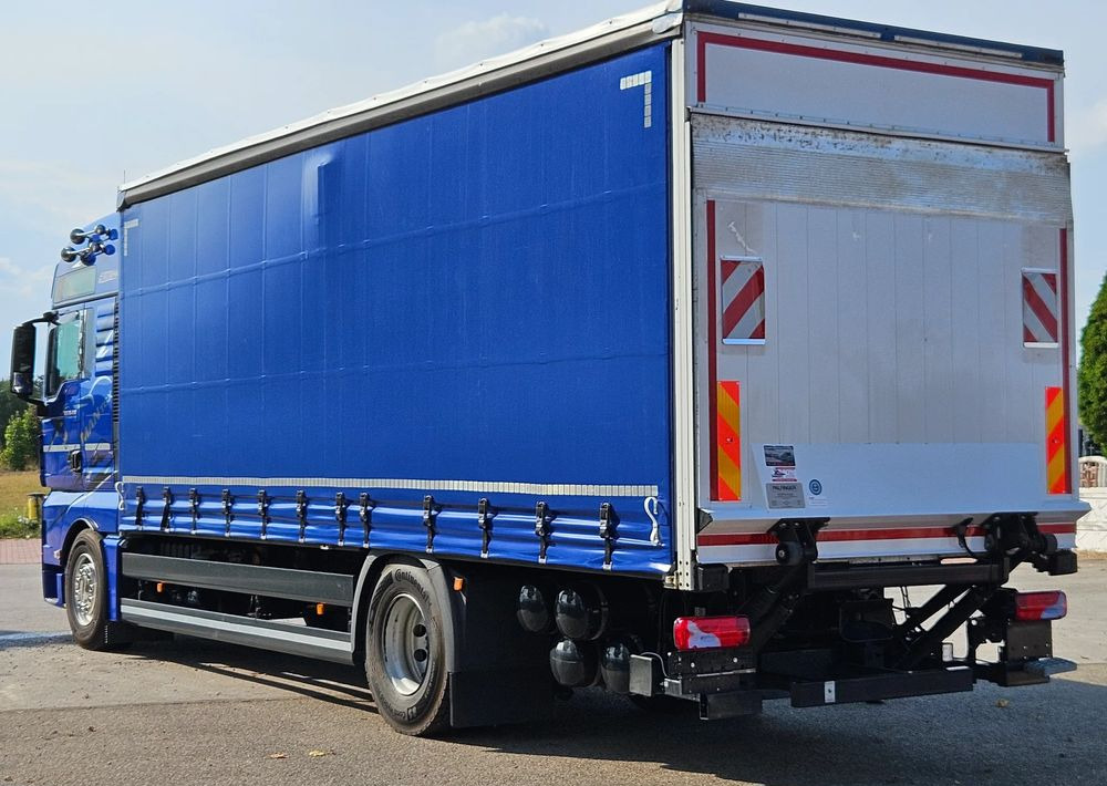 MAN TGX 18.430 / FIRANKA / WINDA / KLIMA POSTOJOWA / 300TYŚ PRZEBIEG / 2020 /E6 / KLIMA POSTOJOWA  / SPROWADZONY / JAK NOWY / AUTOMAT - Тентованный грузовик: фото 4 MAN TGX 18.430 / FIRANKA / WINDA / KLIMA POSTOJOWA / 300TYŚ PRZEBIEG / 2020 /E6 / KLIMA POSTOJOWA  / SPROWADZONY / JAK NOWY / AUTOMAT - Тентованный грузовик: фото 4