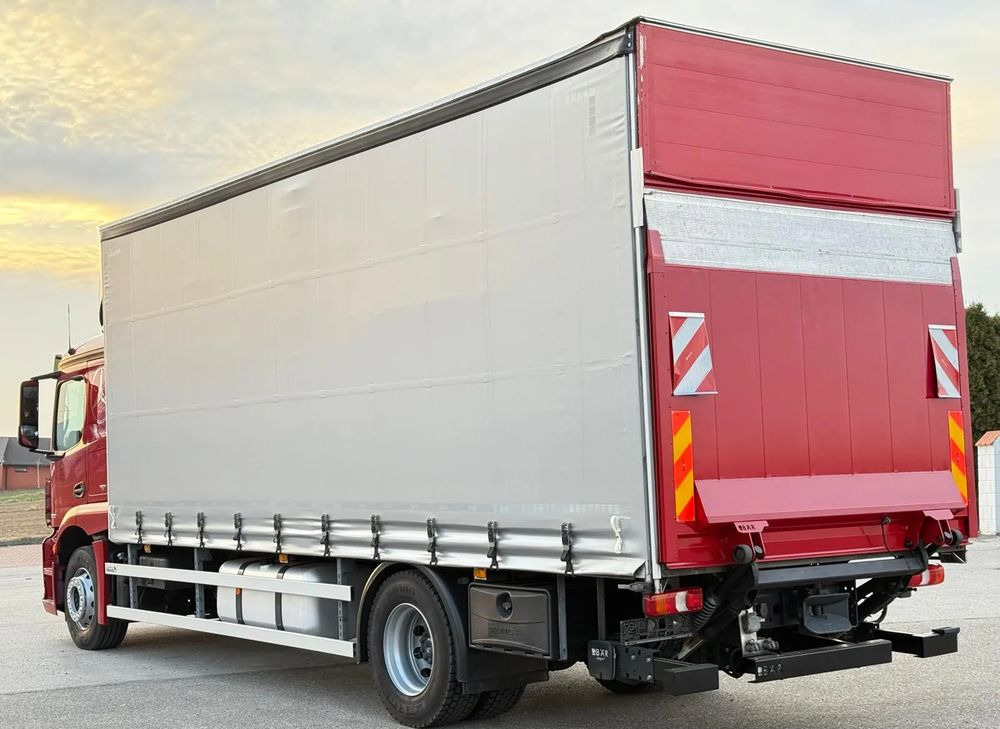 Mercedes-Benz ACTROS 1830/1827/1832/FIRANKA/WINDA/18 EUROPALET/AUTOMAT/Z NIEMIEC/2017/DUŻA ŁADOWNOŚĆ - Тентованный грузовик: фото 4 Mercedes-Benz ACTROS 1830/1827/1832/FIRANKA/WINDA/18 EUROPALET/AUTOMAT/Z NIEMIEC/2017/DUŻA ŁADOWNOŚĆ - Тентованный грузовик: фото 4