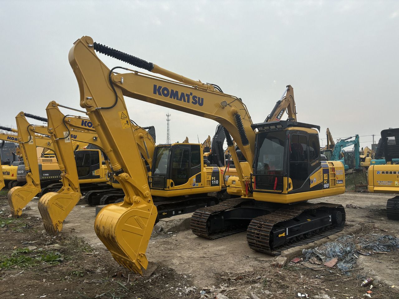 KOMATSU PC160 - Гусеничный экскаватор: фото 4 KOMATSU PC160 - Гусеничный экскаватор: фото 4