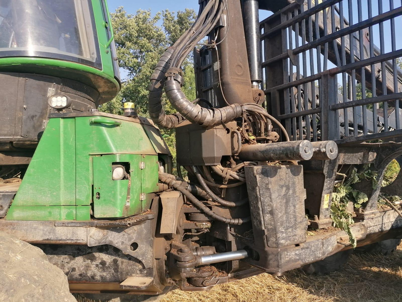 JOHN DEERE 1910E - Форвардер: фото 5 JOHN DEERE 1910E - Форвардер: фото 5