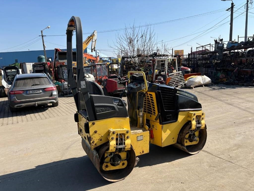 Bomag BW 100 AD-5  - Дорожный каток: фото 3 Bomag BW 100 AD-5  - Дорожный каток: фото 3