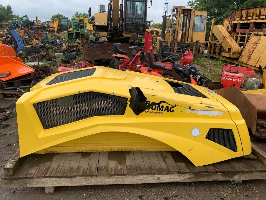 Bomag BW 216DH BONNET  - Рама/ Шасси для Строительной техники: фото 2 Bomag BW 216DH BONNET  - Рама/ Шасси для Строительной техники: фото 2