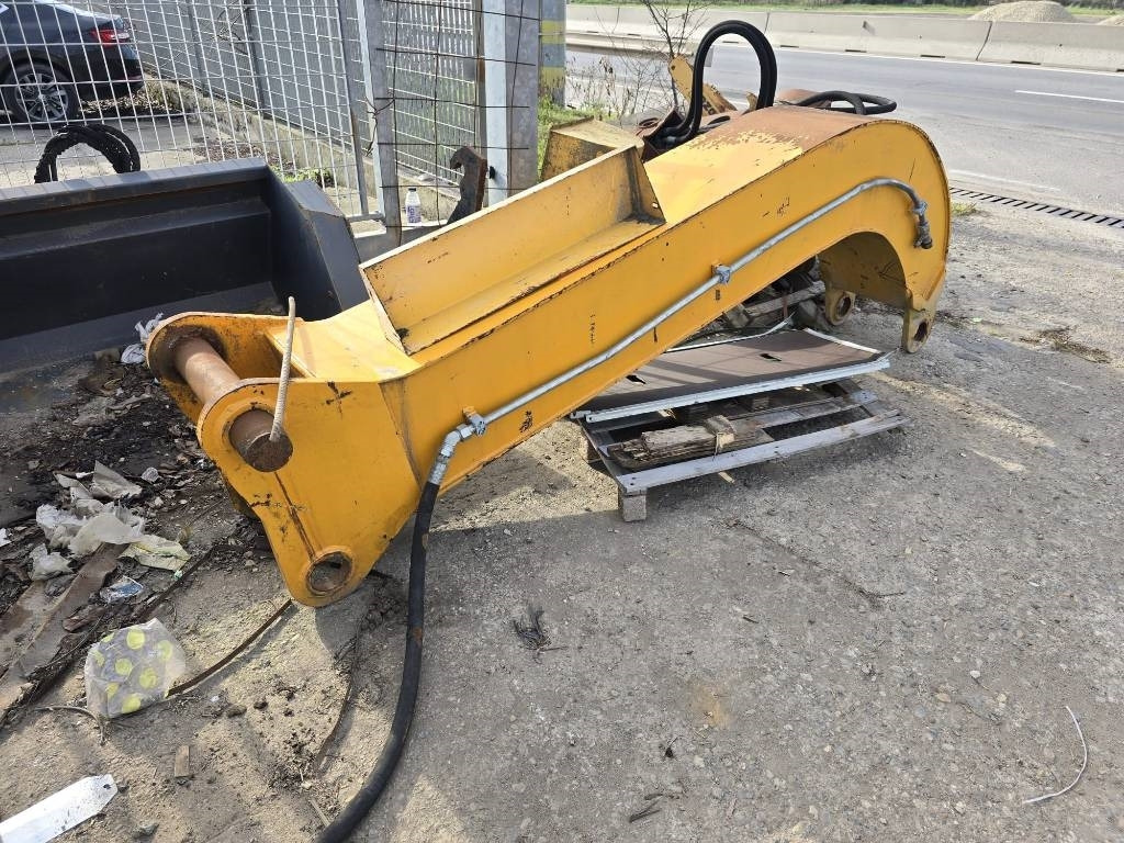 CAT Extension Long Arm - Стрела для Строительной техники: фото 1 CAT Extension Long Arm - Стрела для Строительной техники: фото 1