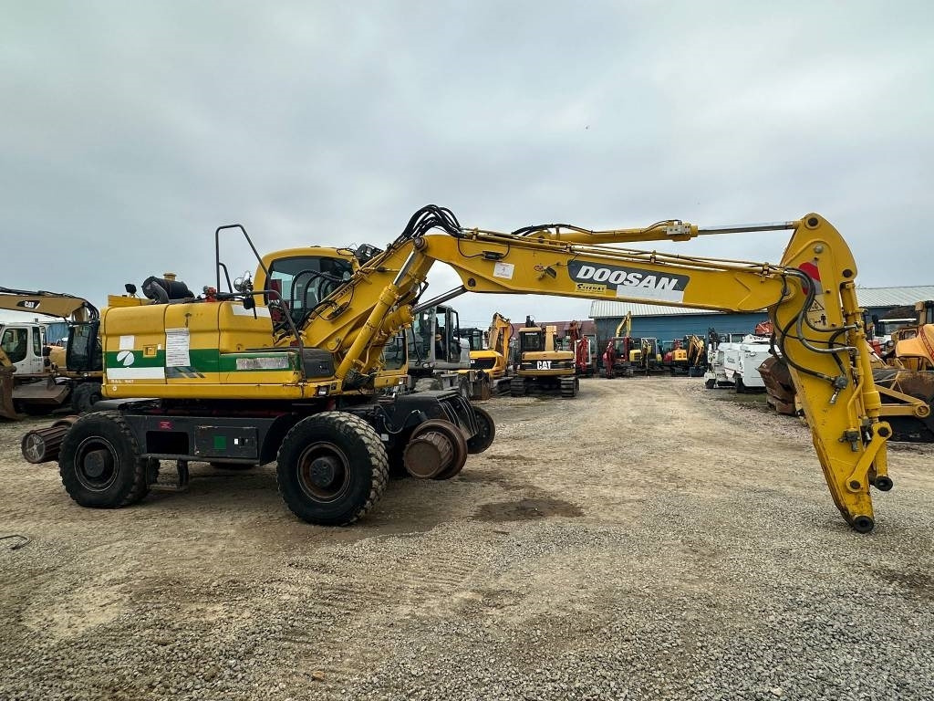 Doosan DX 160 WR  - Колёсный экскаватор: фото 4 Doosan DX 160 WR  - Колёсный экскаватор: фото 4