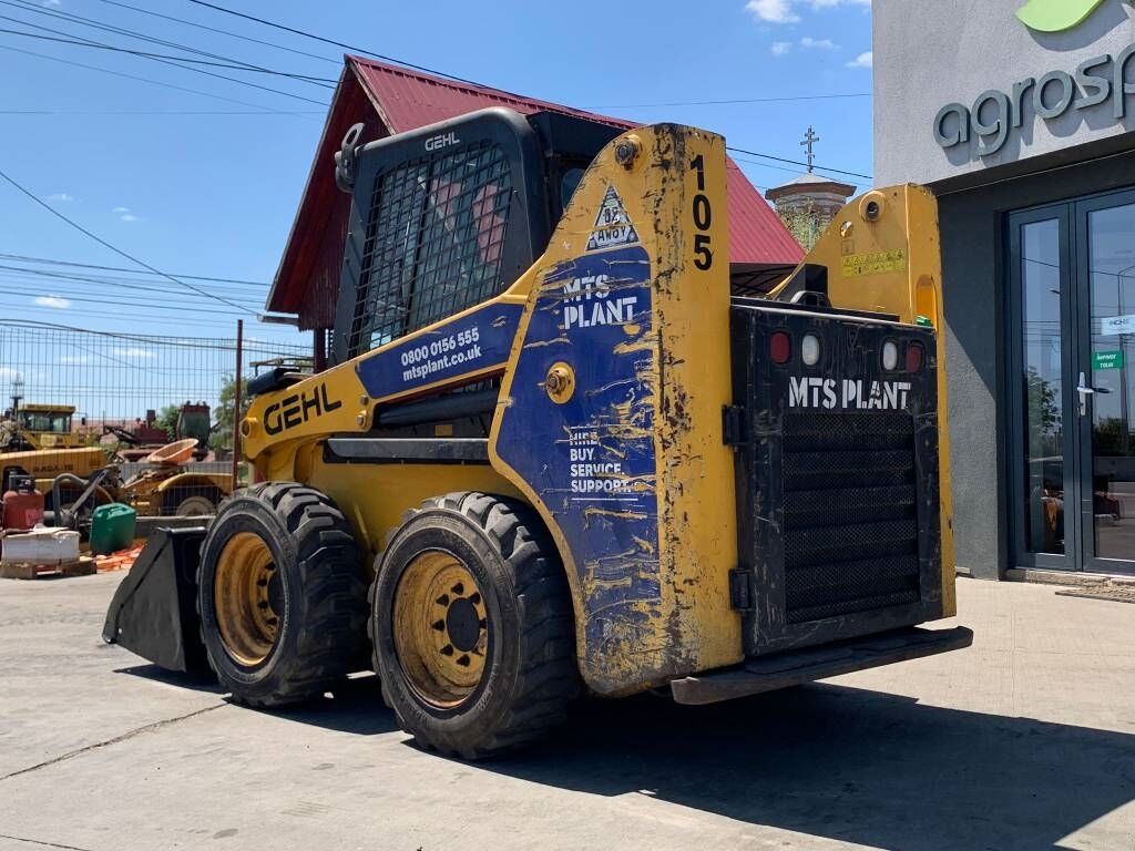 Gehl R 165 Gehl R 165 - Мини-погрузчик с бортовым поворотом: фото 3 Gehl R 165 Gehl R 165 - Мини-погрузчик с бортовым поворотом: фото 3