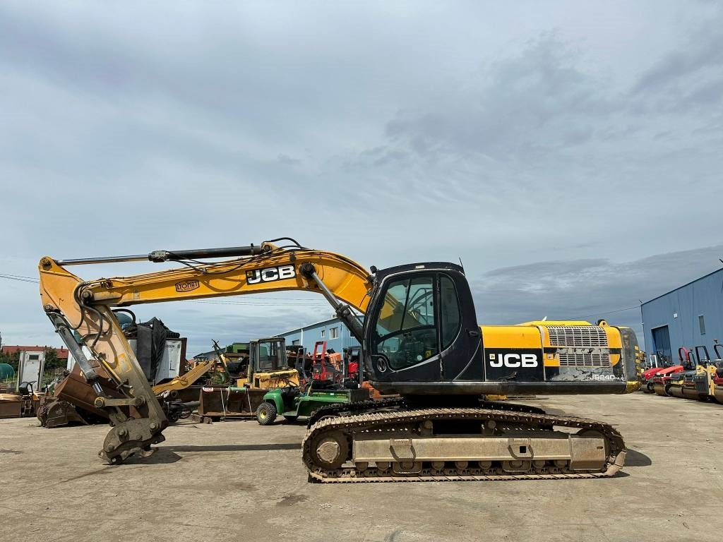 JCB JS 240 N LC - Гусеничный экскаватор: фото 2 JCB JS 240 N LC - Гусеничный экскаватор: фото 2