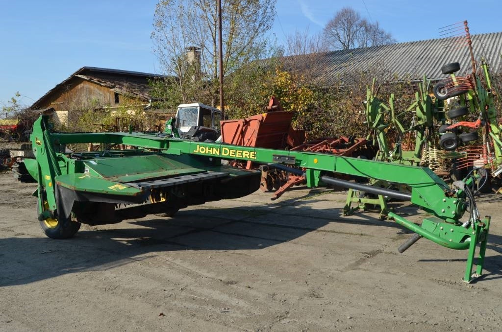 John Deere 530 - Косилка: фото 1 John Deere 530 - Косилка: фото 1