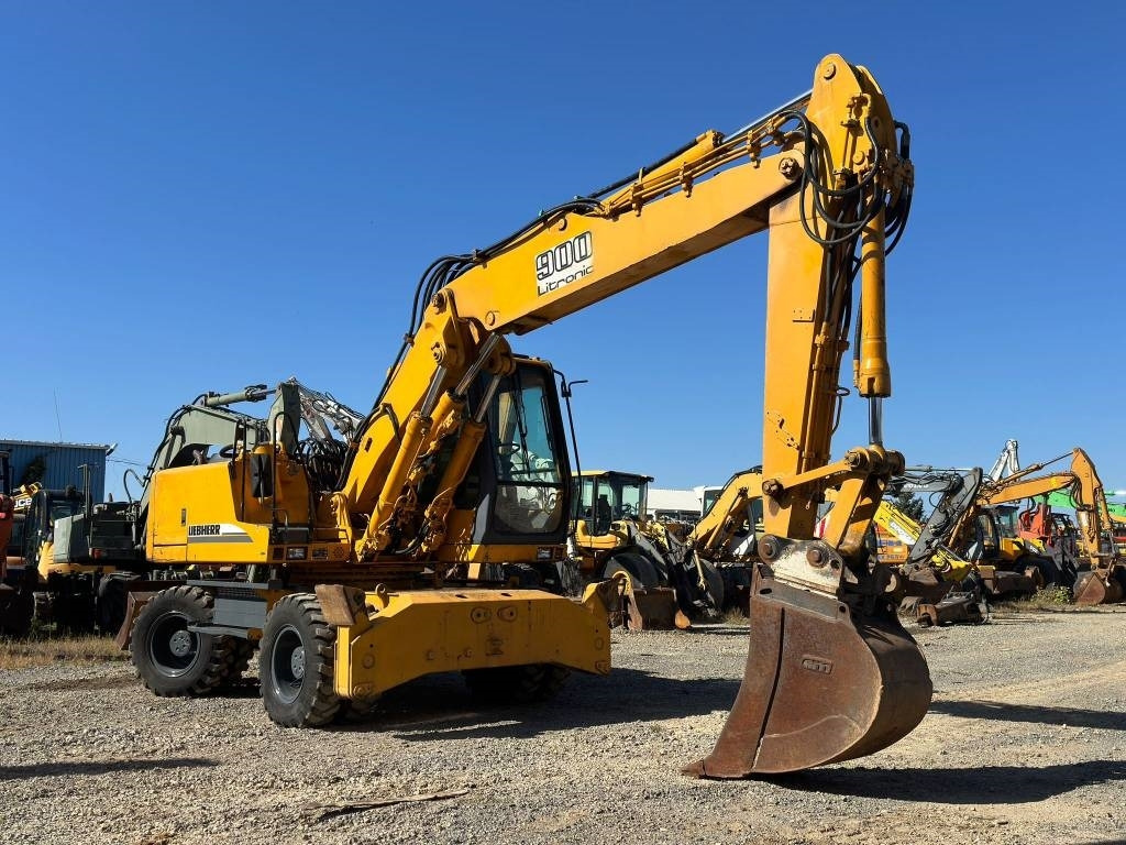 Liebherr A 900 B - Колёсный экскаватор: фото 2 Liebherr A 900 B - Колёсный экскаватор: фото 2