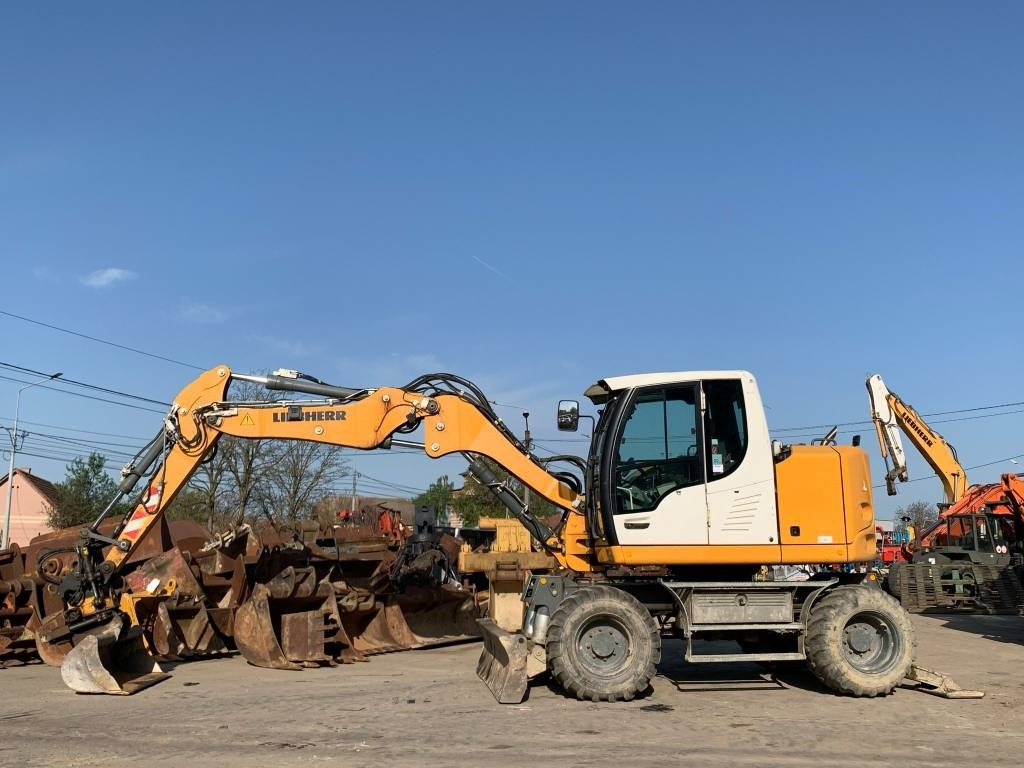 Колёсный экскаватор Liebherr A912 Compact+Engcon Rototilt: фото 10