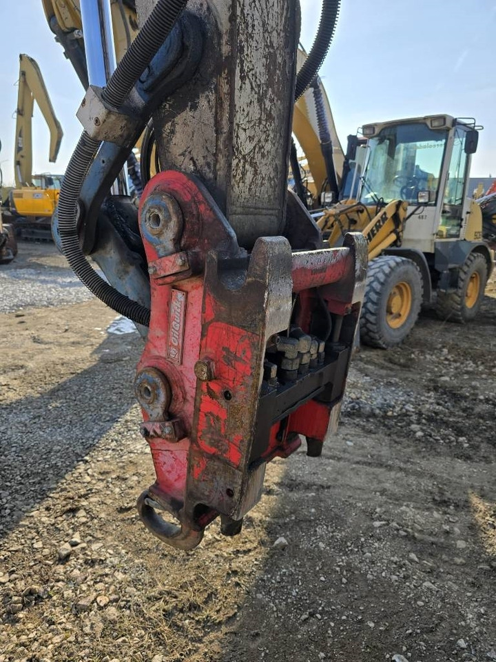 OilQuick OQ70-55 Quick Coupler - Сцепное устройство: фото 1 OilQuick OQ70-55 Quick Coupler - Сцепное устройство: фото 1