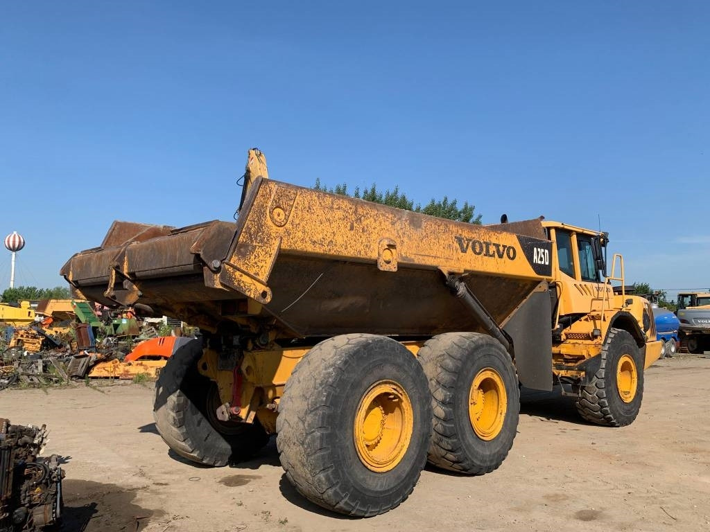 Volvo A 25 D - Сочленённый самосвал: фото 3 Volvo A 25 D - Сочленённый самосвал: фото 3