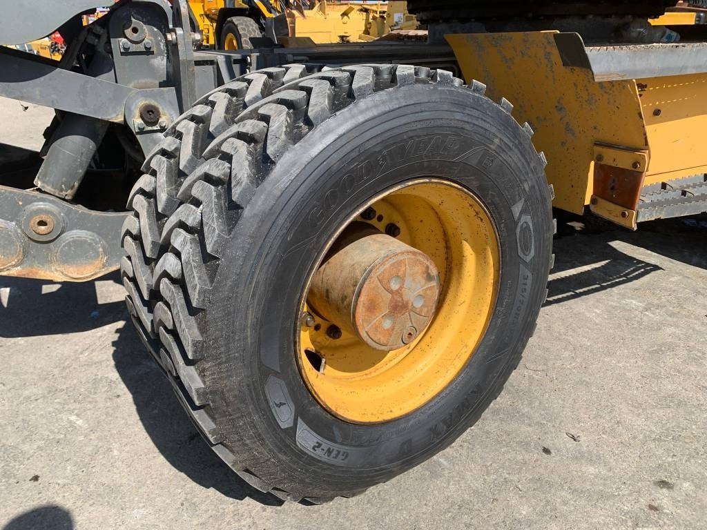 Volvo EW 140 C - Колёсный экскаватор: фото 5 Volvo EW 140 C - Колёсный экскаватор: фото 5