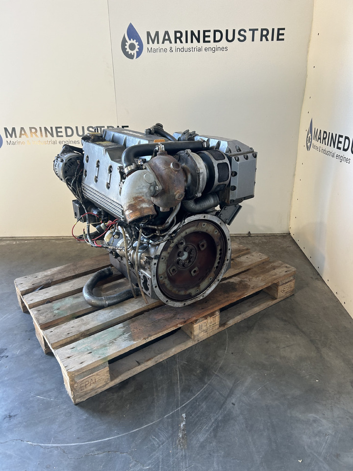 Yanmar 4LH-HTE (For parts) - Двигатель: фото 3 Yanmar 4LH-HTE (For parts) - Двигатель: фото 3