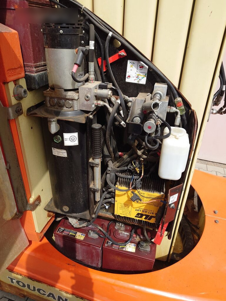 Вертикальный мачтовый подъемник JLG TOUCAN 12E PLUS: фото 10 Вертикальный мачтовый подъемник JLG TOUCAN 12E PLUS: фото 10