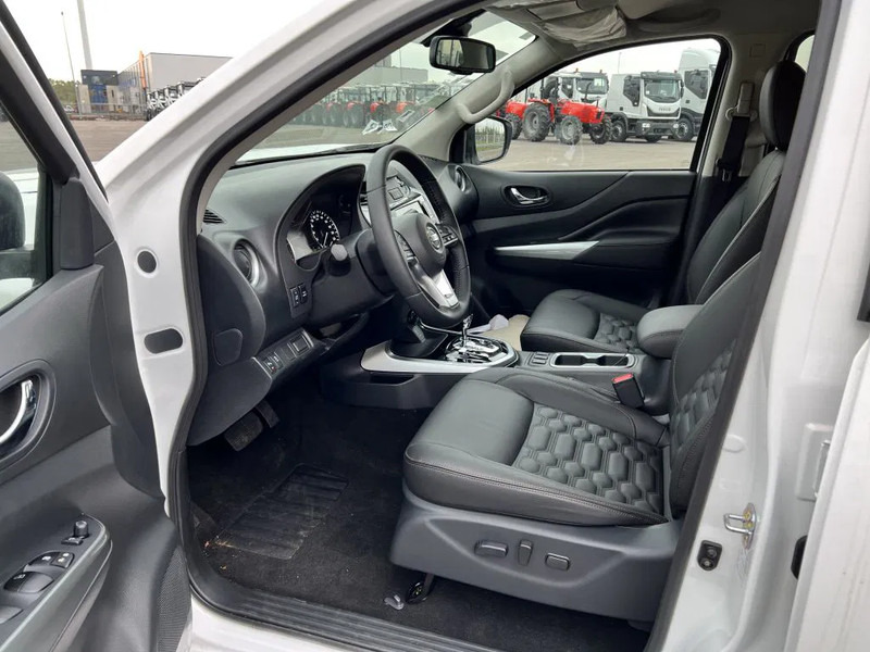 Новый Пикап, Грузопассажирский фургон Nissan Navara 4x4 2.5 D Double Cab - LE Plus - AUTOMATIC - FULL OPTIONS - EURO 2 - NEW!! - 3 UNITS: фото 16