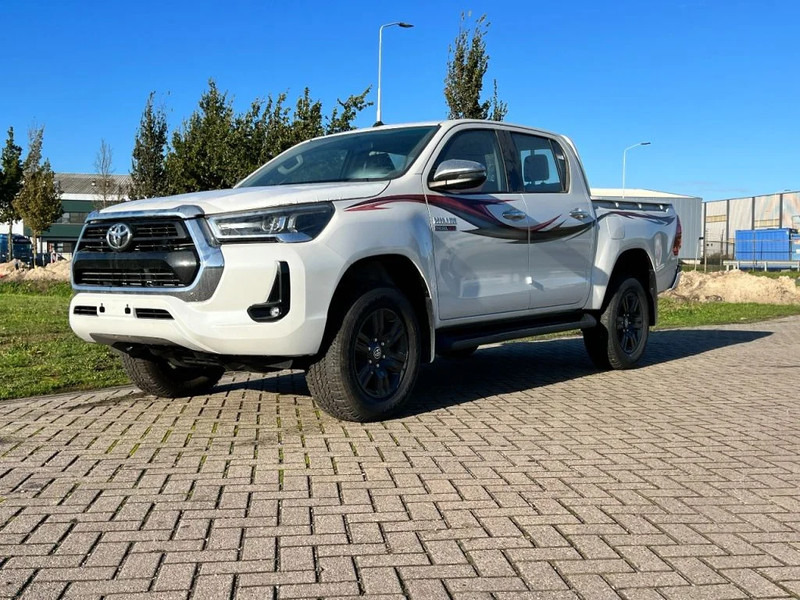Toyota Hilux GLX SR5 4x4 - 2 UNITS IN STOCK - 2.4 D Double Cab - EURO 2 - NEW!! - Пикап, Грузопассажирский фургон: фото 1 Toyota Hilux GLX SR5 4x4 - 2 UNITS IN STOCK - 2.4 D Double Cab - EURO 2 - NEW!! - Пикап, Грузопассажирский фургон: фото 1