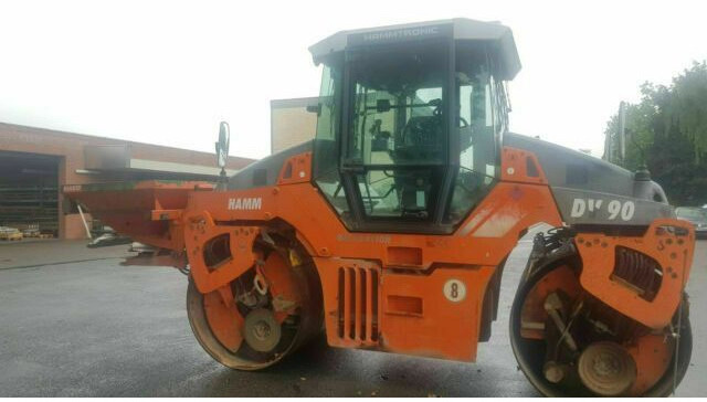 Hamm DV90 VO mit Streuer Klima Deutsche Maschine - Каток: фото 3 Hamm DV90 VO mit Streuer Klima Deutsche Maschine - Каток: фото 3