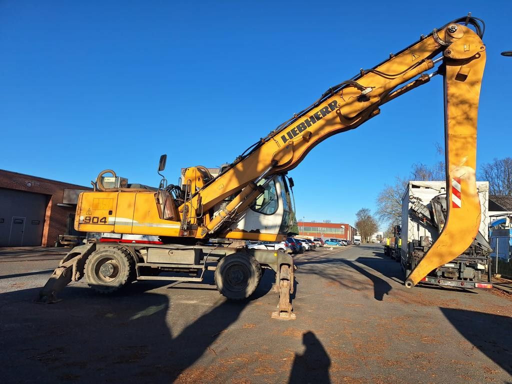 Liebherr A904C Umschlagbagger Greifer +Magnetvorbereitun - Колёсный экскаватор: фото 4 Liebherr A904C Umschlagbagger Greifer +Magnetvorbereitun - Колёсный экскаватор: фото 4