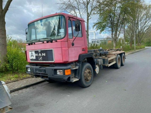MAN 26.372K 6x4 Abrollkipper AHK Blatt/Blatt - Крюковой мультилифт: фото 1 MAN 26.372K 6x4 Abrollkipper AHK Blatt/Blatt - Крюковой мультилифт: фото 1